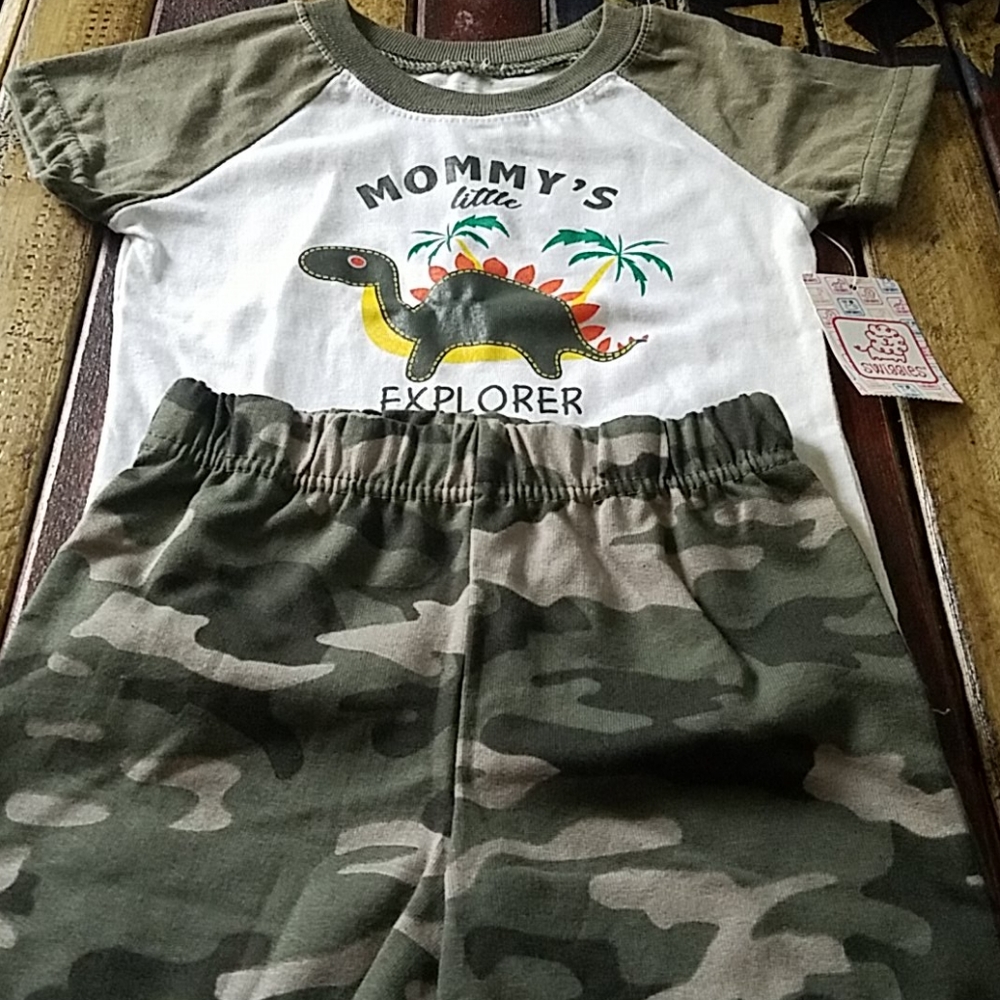 NWT Squiggles tshirt set - 24 mo